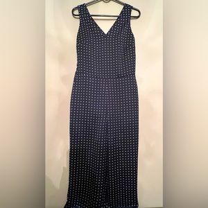 Banana RepublicJumpsuit Romper size 4 Sleeveless  V NECK Blue & White polka dot.